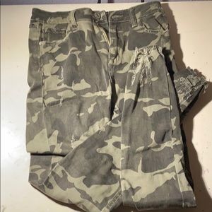 Distressed army jeans